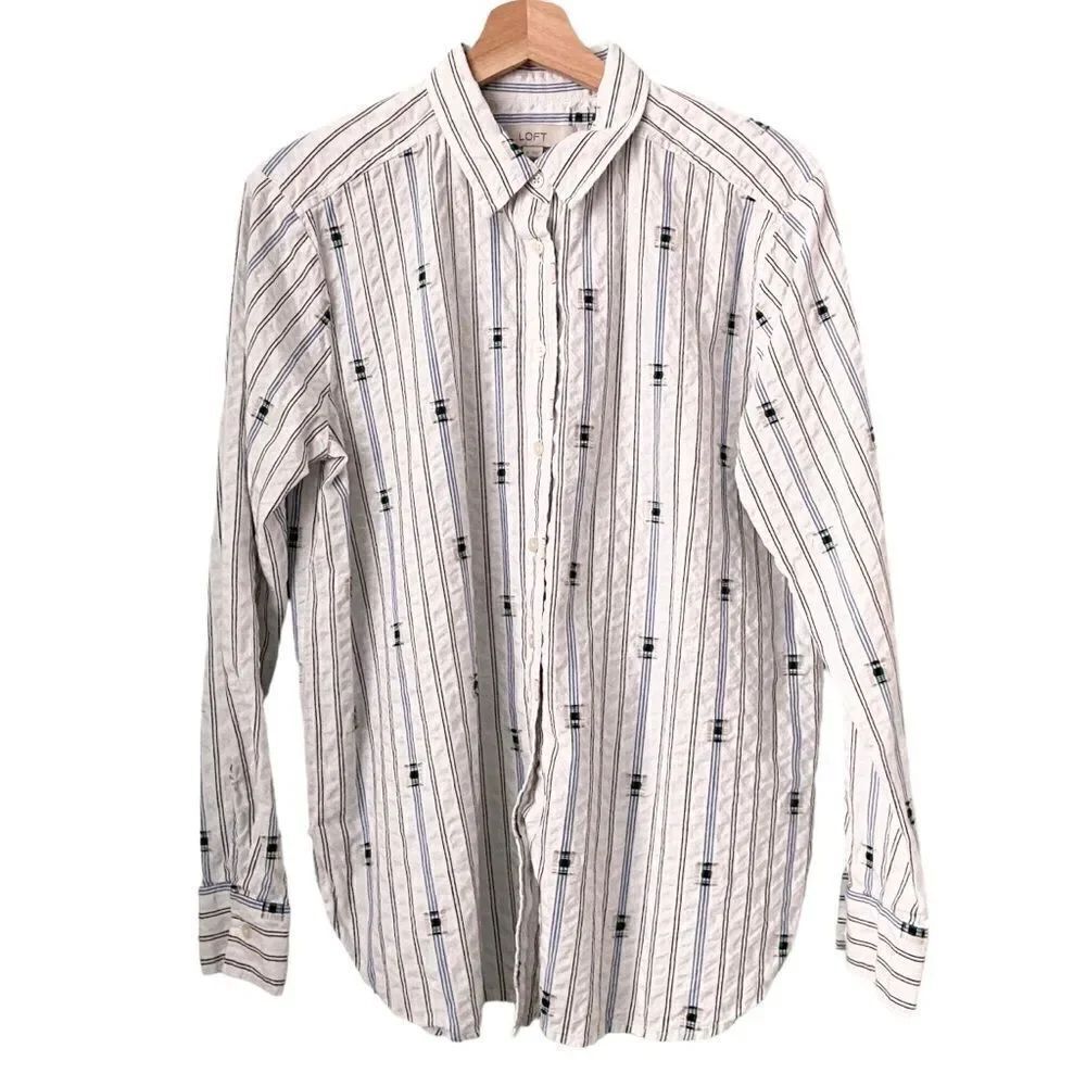 Loft Front Button Patterened Stripped Top Shirt in Size Medium